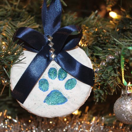 paw print ornament